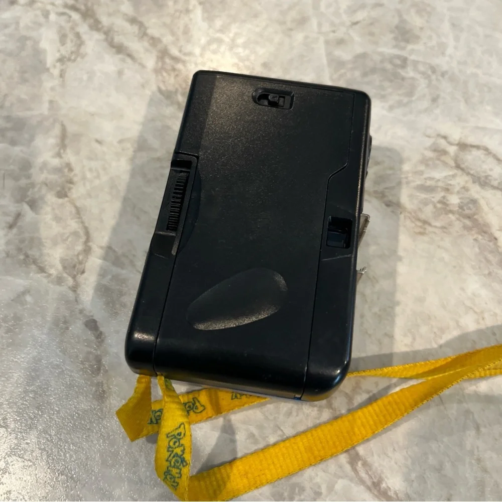 Vintage 1999 Pokémon Pikachu Pocket Camera Rare